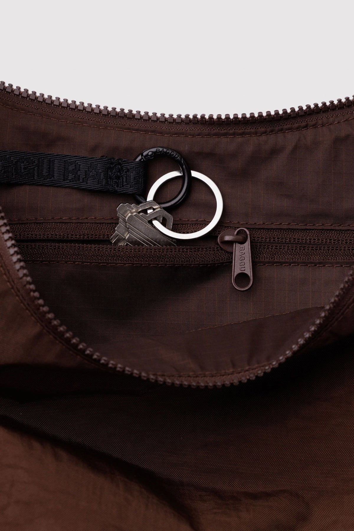 BAGGU Medium Nylon Crescent Bag Coffee