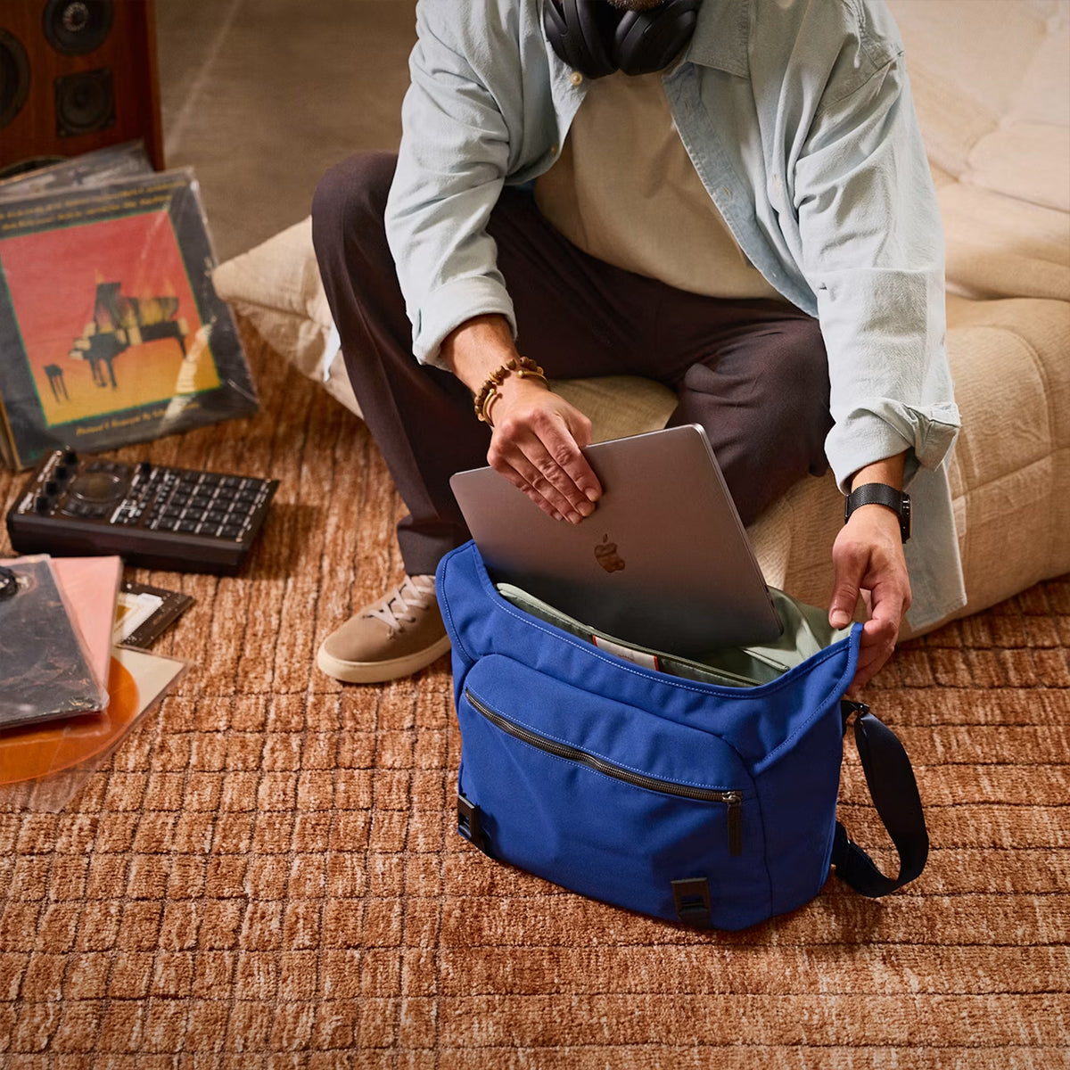 Bellroy Classic Messenger Bag Indigo
