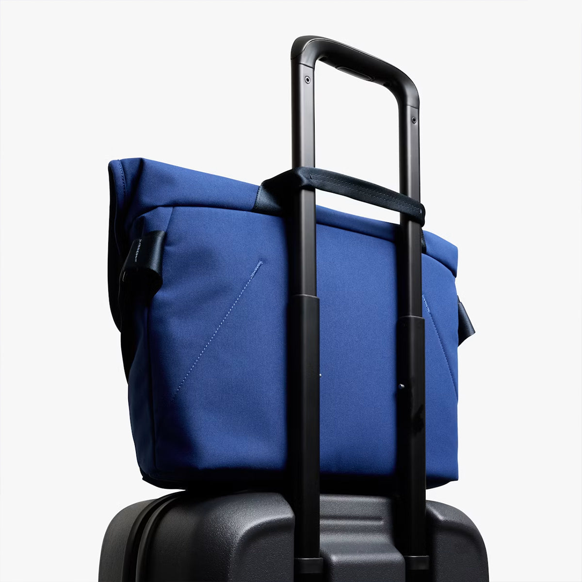 Bellroy Classic Messenger Bag Indigo