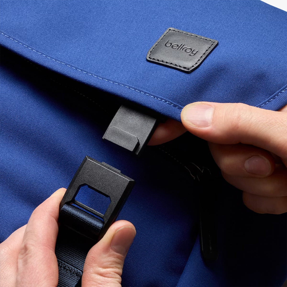 Bellroy Classic Messenger Bag Indigo